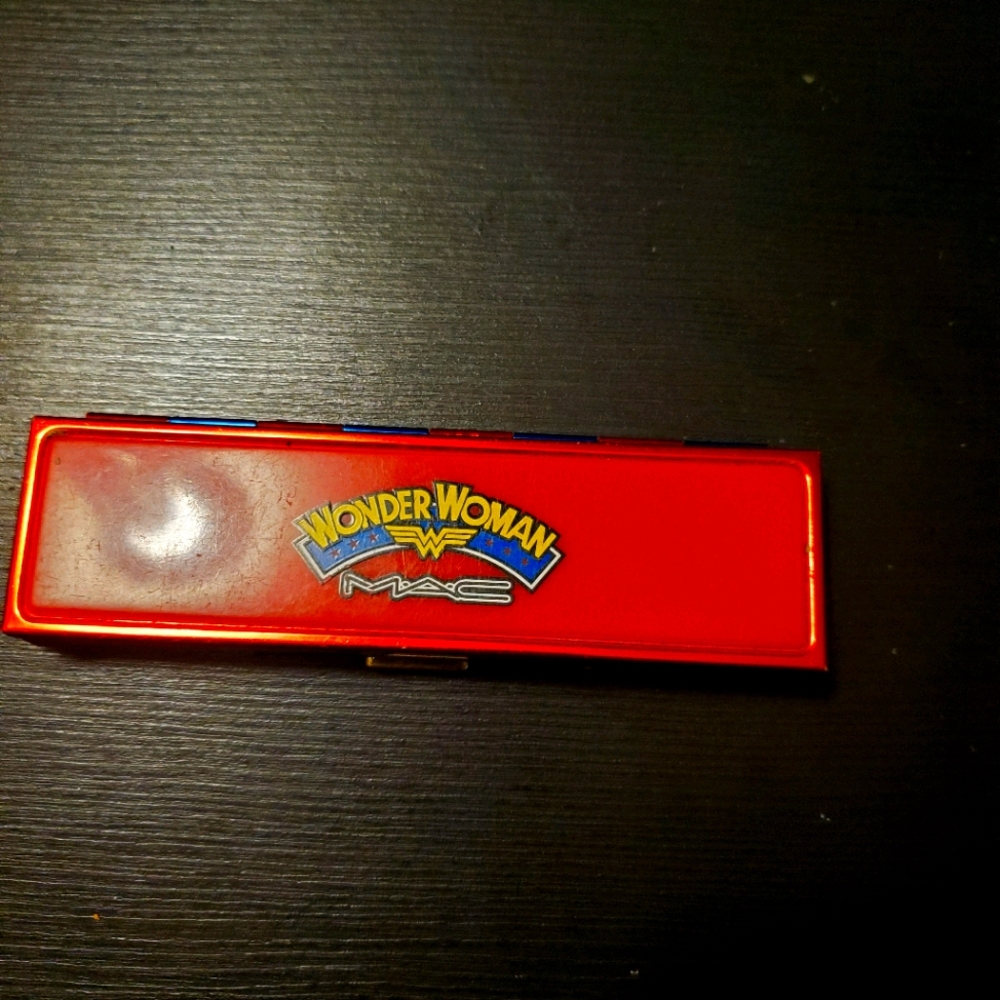 MAC Superwoman Eye Shadow Set